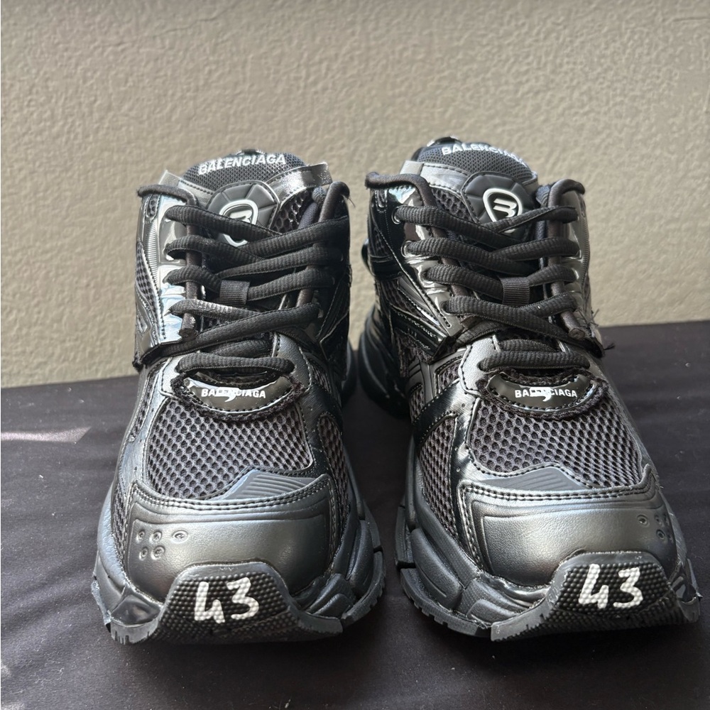 Balenciaga Runner